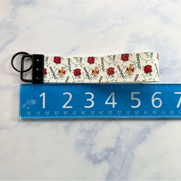 🏈Iowa State University football keychain, ISU, vegan leather, lightweight - Picture 2 of 2